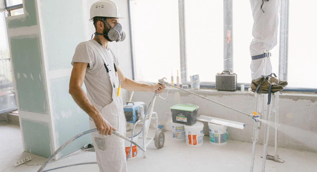 Illustration : les supports, les finitions et les contraintes de chantier